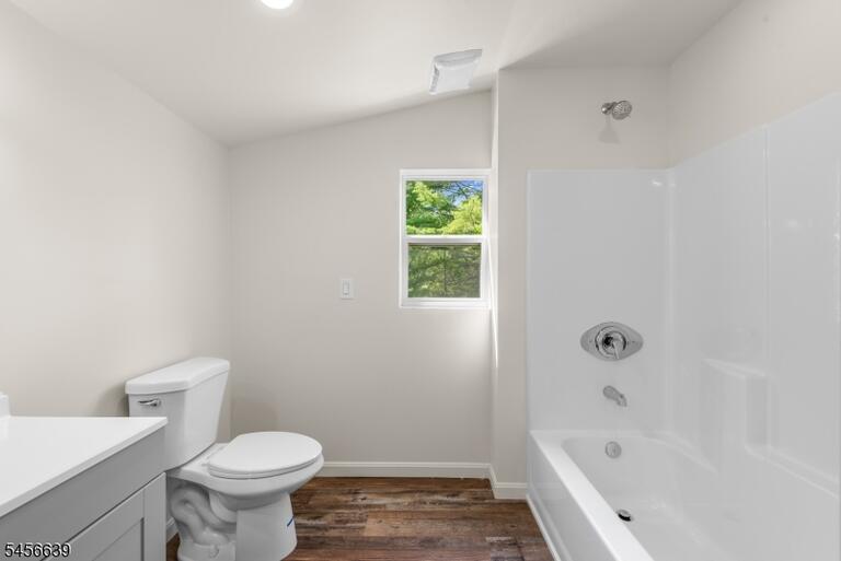 Property listing MLS 4049356 photo 12