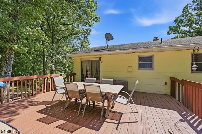 Property listing MLS 4049376 photo 22