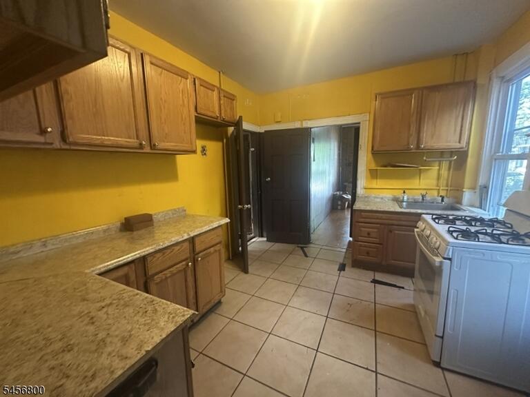 Property listing MLS 4049382 photo 12