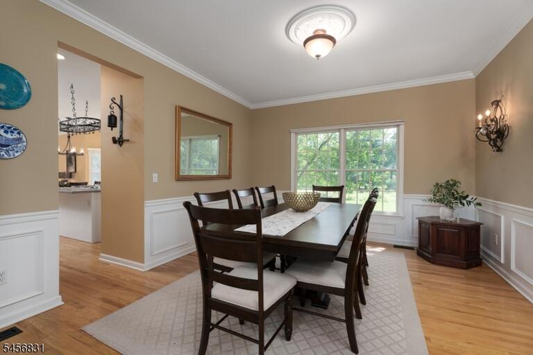 Property listing MLS 4049414 photo 10