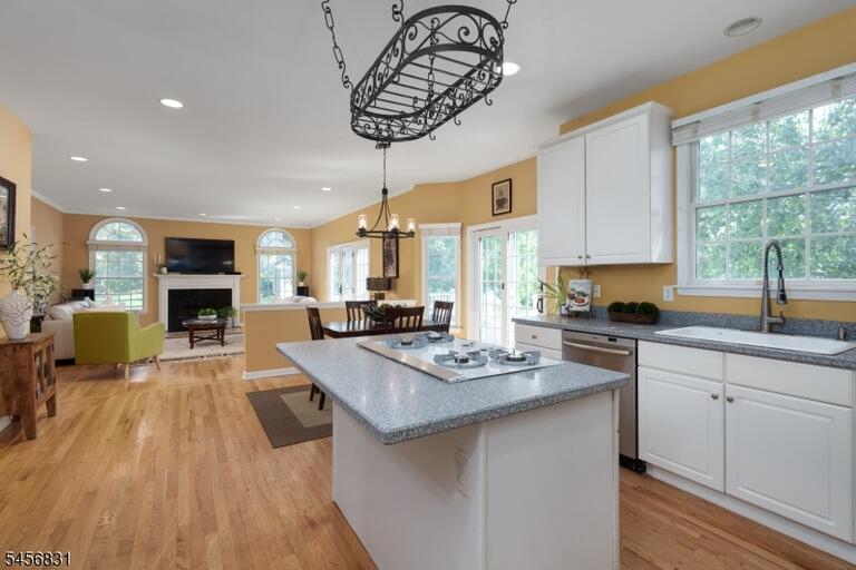Property listing MLS 4049414 photo 13