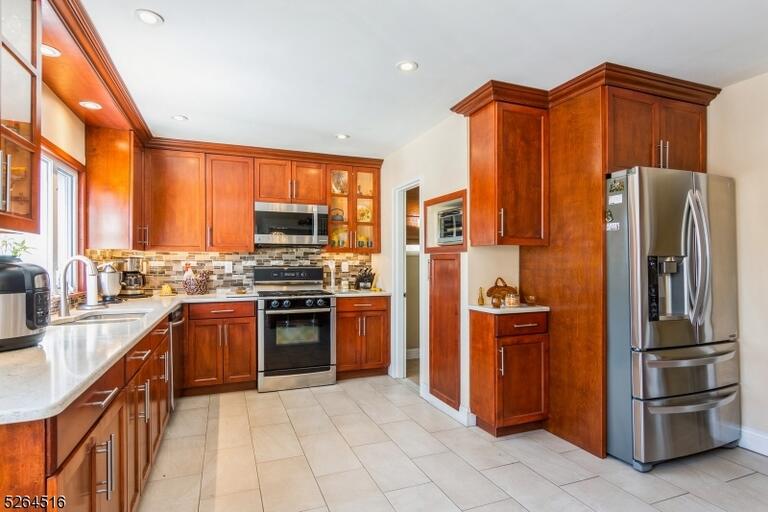 Property listing MLS 4049455 photo 10