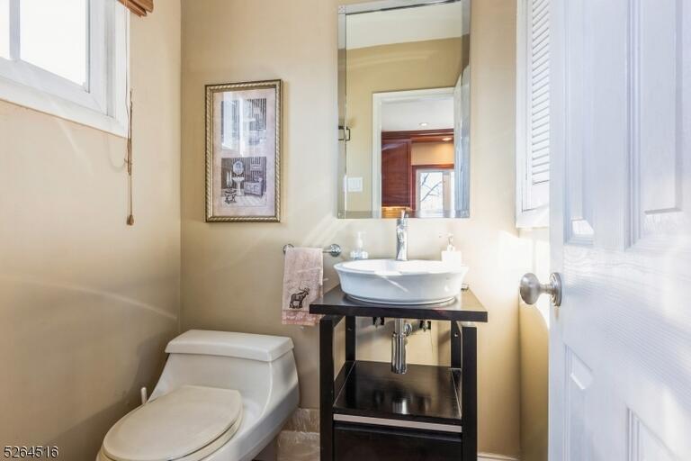 Property listing MLS 4049455 photo 12
