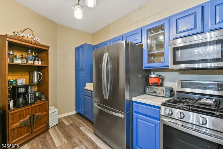 Property listing MLS 4049487 photo 8