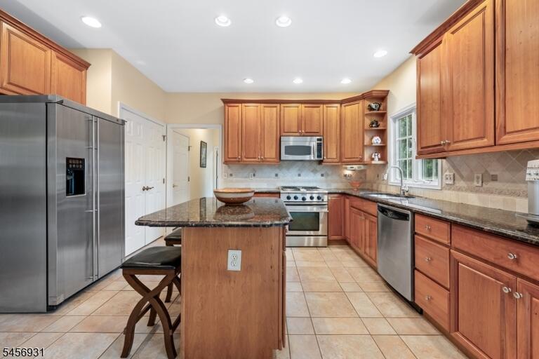 Property listing MLS 4049502 photo 14