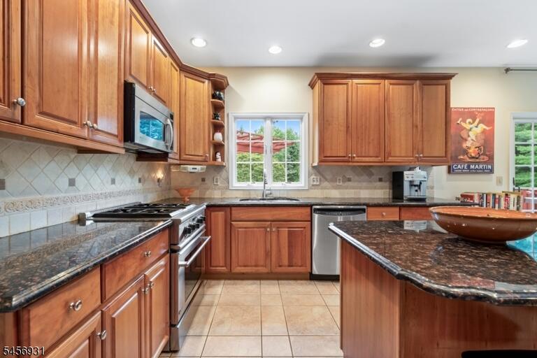 Property listing MLS 4049502 photo 15