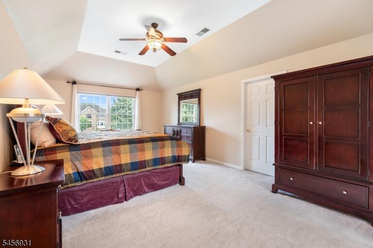 Property listing MLS 4049502 photo 25