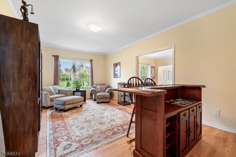 Property listing MLS 4049502 photo 5
