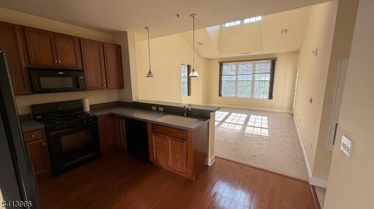 Property listing MLS 4049526 photo 3