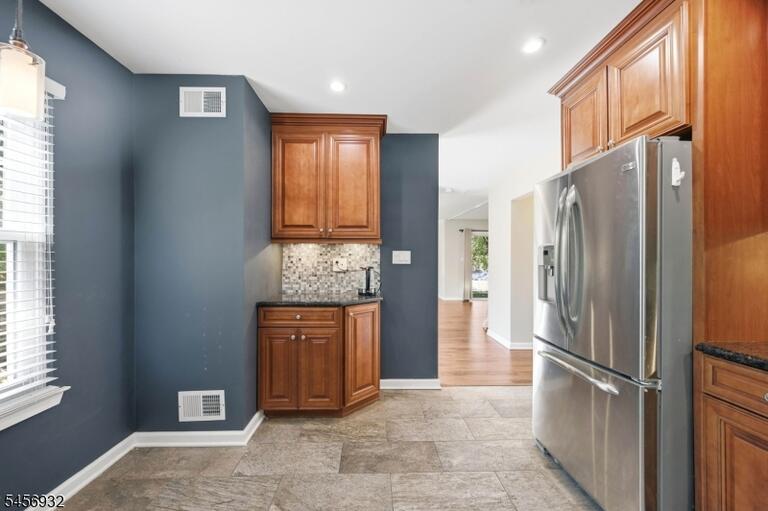 Property listing MLS 4049536 photo 12