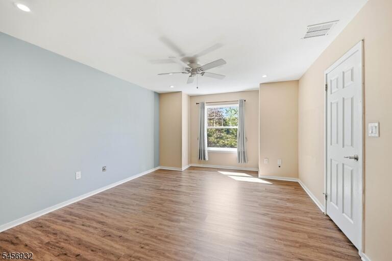 Property listing MLS 4049536 photo 45