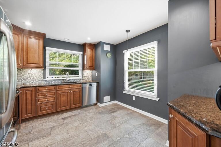 Property listing MLS 4049536 photo 8