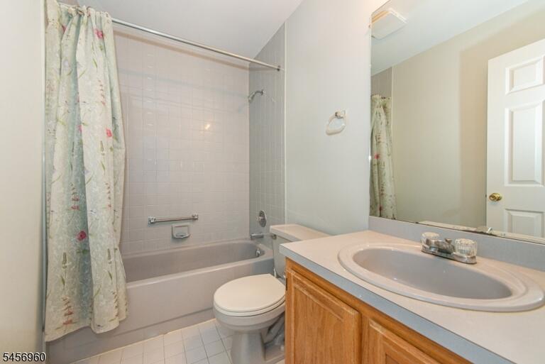 Property listing MLS 4049539 photo 16