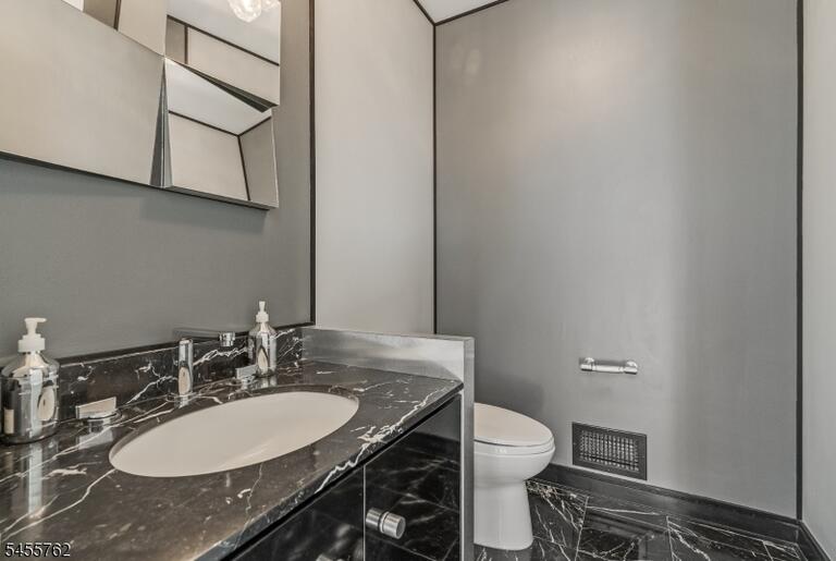 Property listing MLS 4049542 photo 17