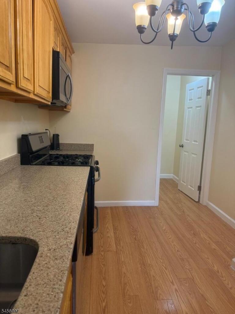 Property listing MLS 4049557 photo 6