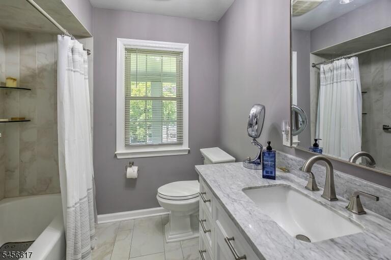 Property listing MLS 4049566 photo 12