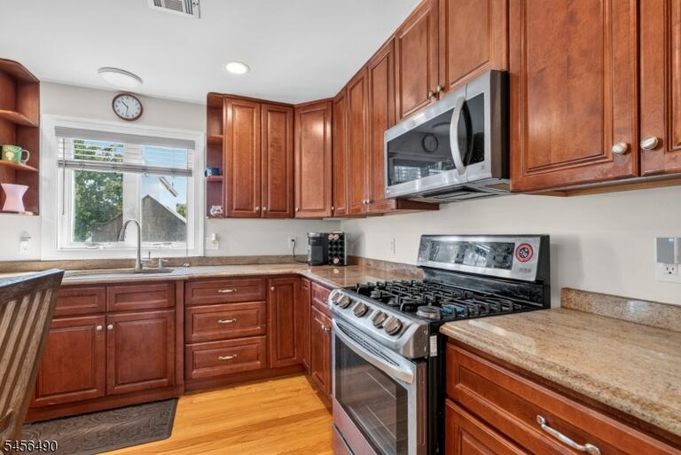 Property listing MLS 4049594 photo 9