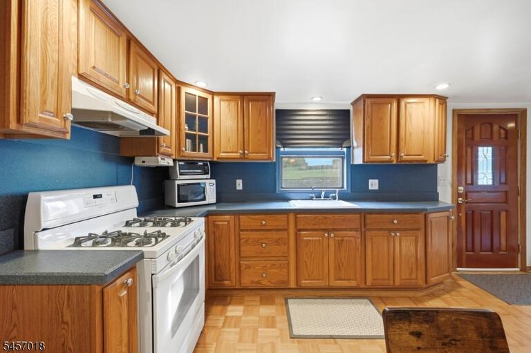 Property listing MLS 4049604 photo 14
