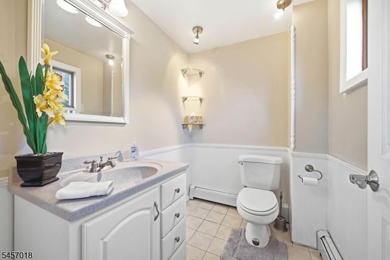 Property listing MLS 4049604 photo 38