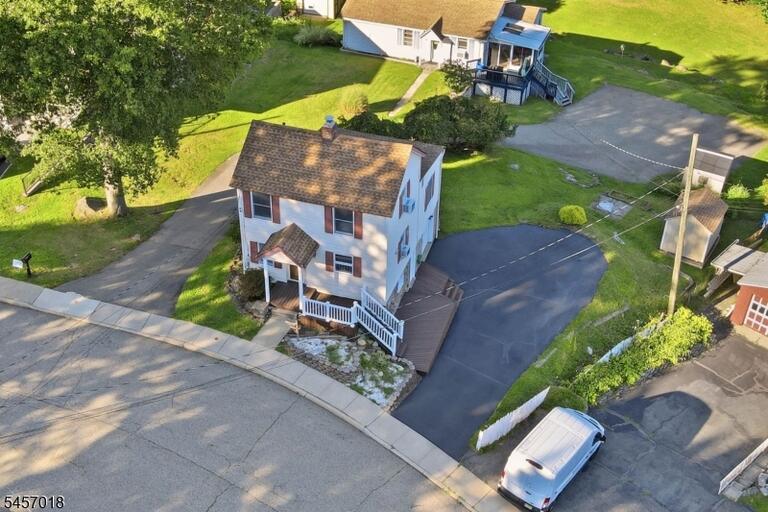 Property listing MLS 4049604 photo 47