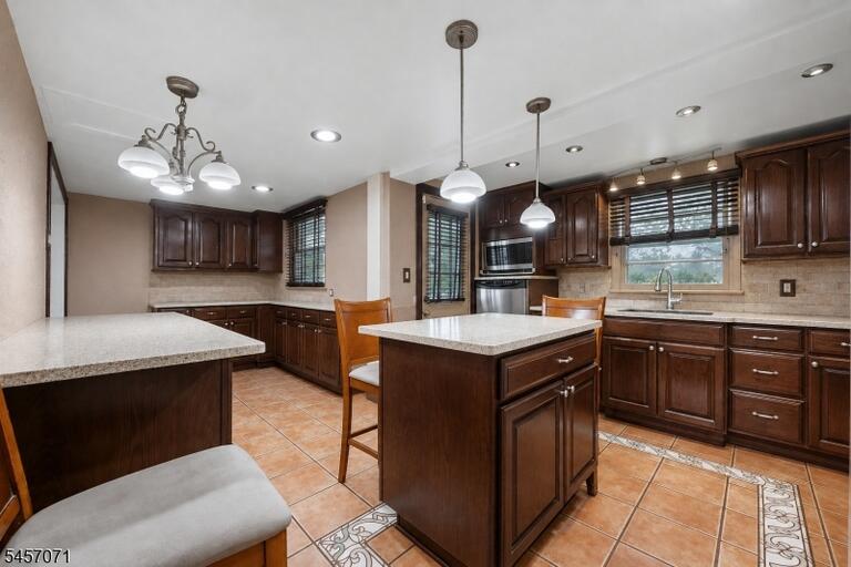 Property listing MLS 4049605 photo 5