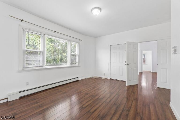 Property listing MLS 4049613 photo 2