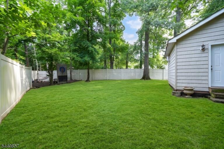 Property listing MLS 4049624 photo 35