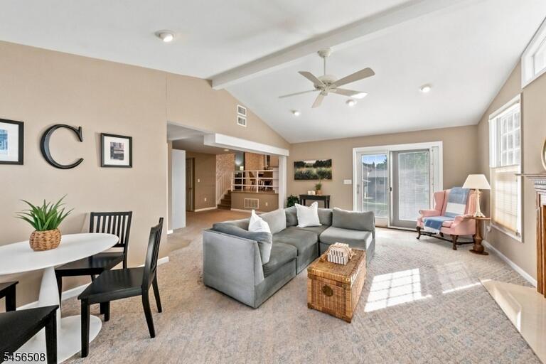 Property listing MLS 4049630 photo 17
