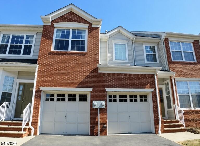 Property listing MLS 4049635 photo 1