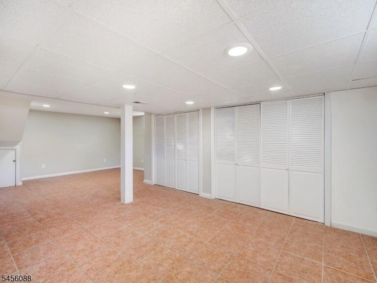 Property listing MLS 4049636 photo 41