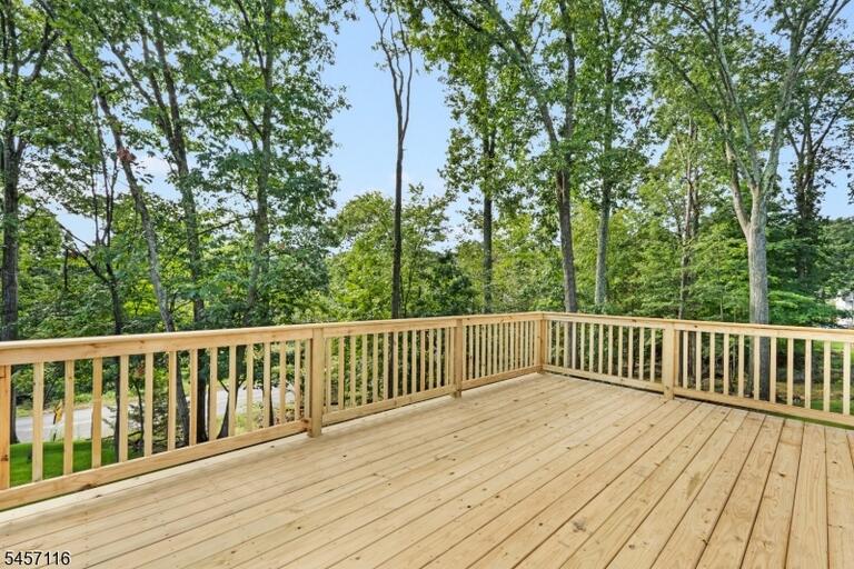 Property listing MLS 4049653 photo 11