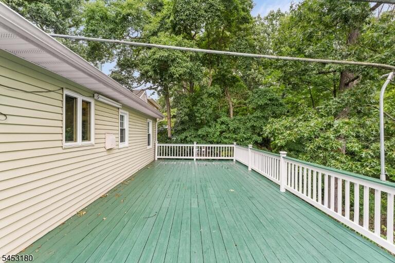 Property listing MLS 4049658 photo 28