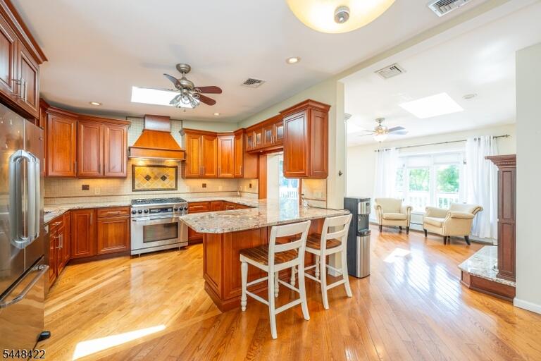 Property listing MLS 4049668 photo 8