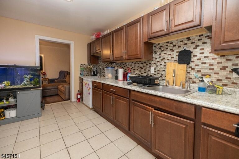 Property listing MLS 4049669 photo 16