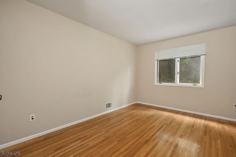 Property listing MLS 4049672 photo 19