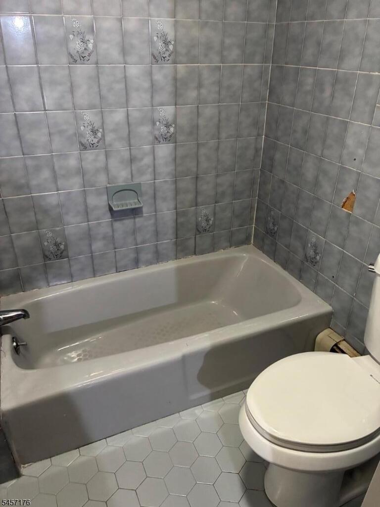Property listing MLS 4049677 photo 12