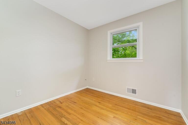 Property listing MLS 4049678 photo 30