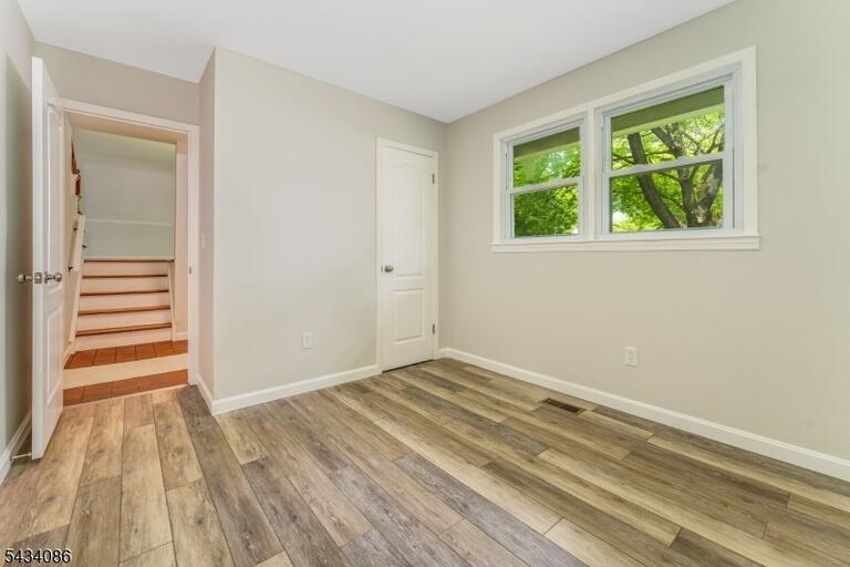 Property listing MLS 4049678 photo 31