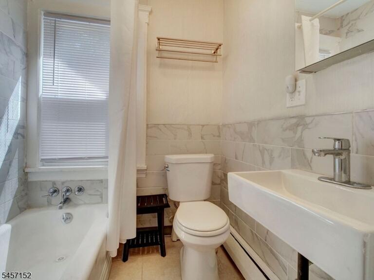 Property listing MLS 4049683 photo 17