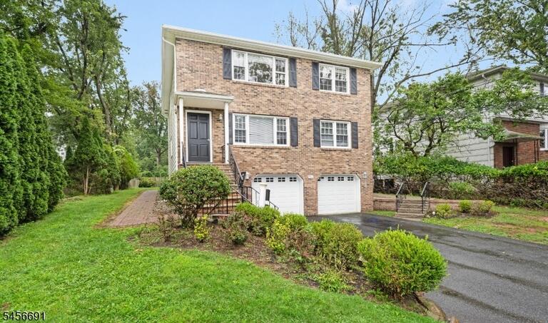 Property listing MLS 4049687 photo 1
