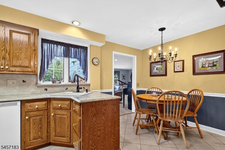 Property listing MLS 4049688 photo 12