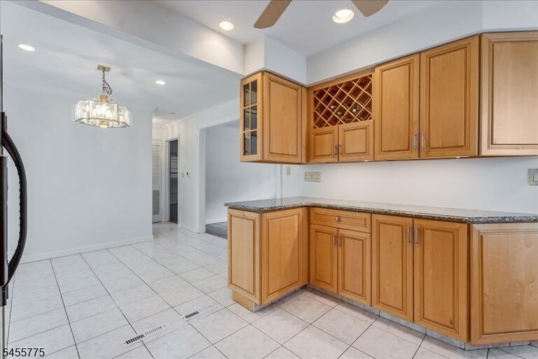 Property listing MLS 4049709 photo 15