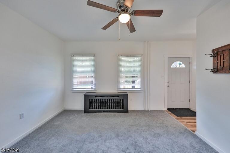 Property listing MLS 4049718 photo 4