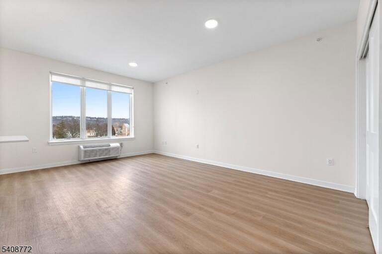 Property listing MLS 4049723 photo 19