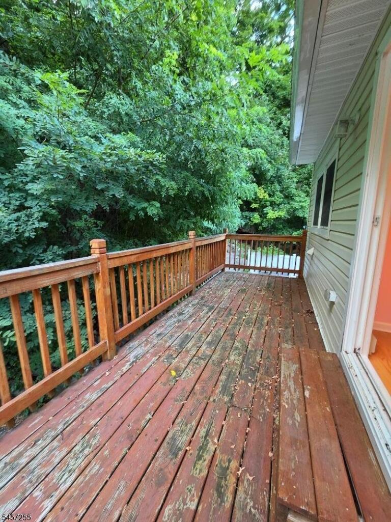 Property listing MLS 4049729 photo 18