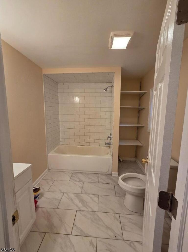 Property listing MLS 4049729 photo 23