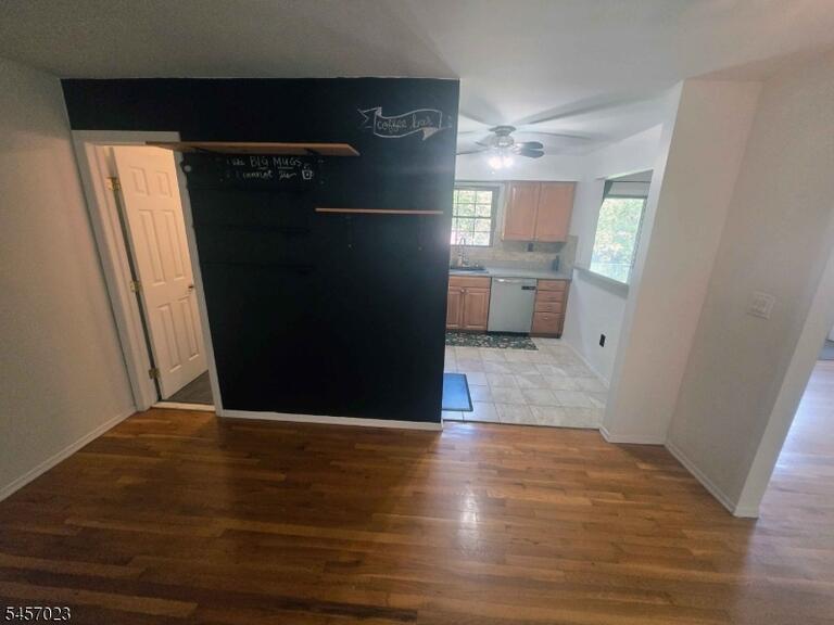 Property listing MLS 4049731 photo 8