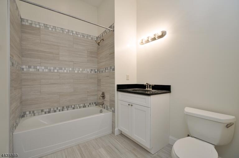 Property listing MLS 4049744 photo 7