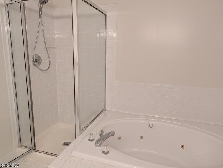 Property listing MLS 4049749 photo 15