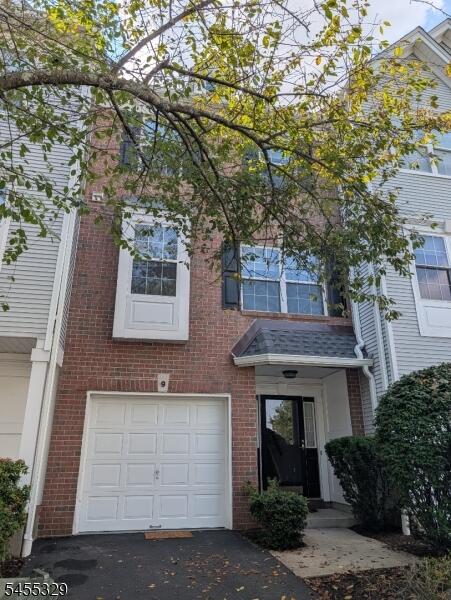 Property listing MLS 4049749 photo 2